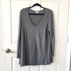 Old Navy Heather Gray V-neck Tunic Sweater